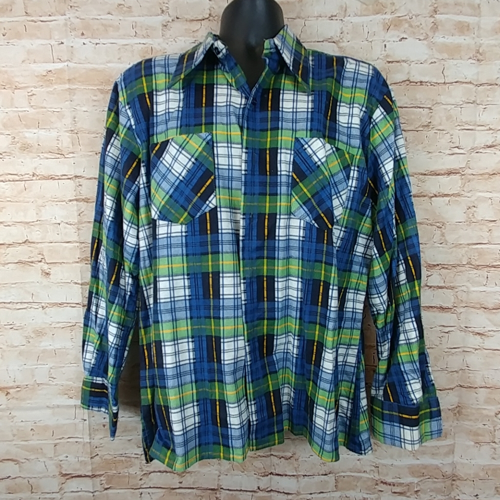 Male Duds Flannel blue green shirt 2 pockets SZ L
